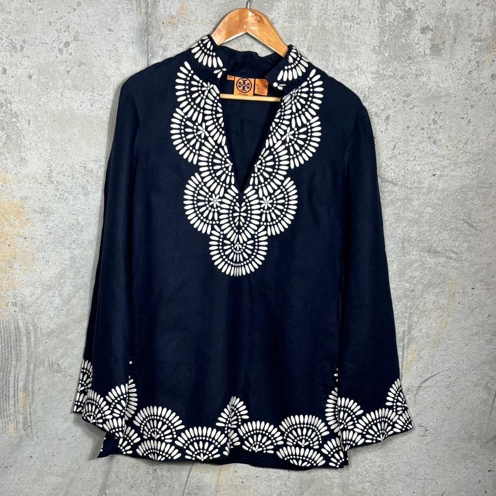 Tory Burch Women’s Navy and White 100% Linen Tunic